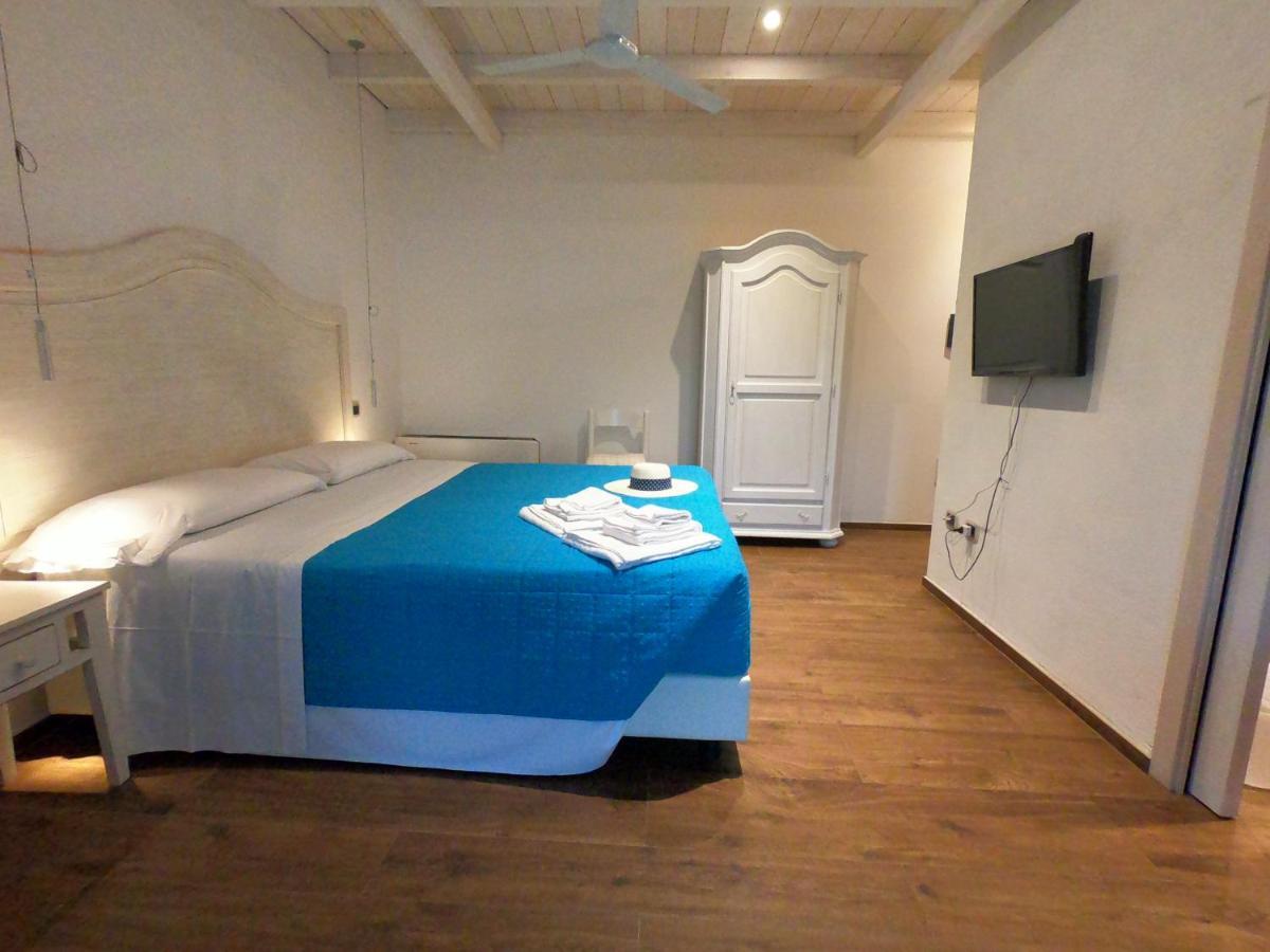Villa La Conchiglia Rooms 卡拉·利贝罗托 外观 照片