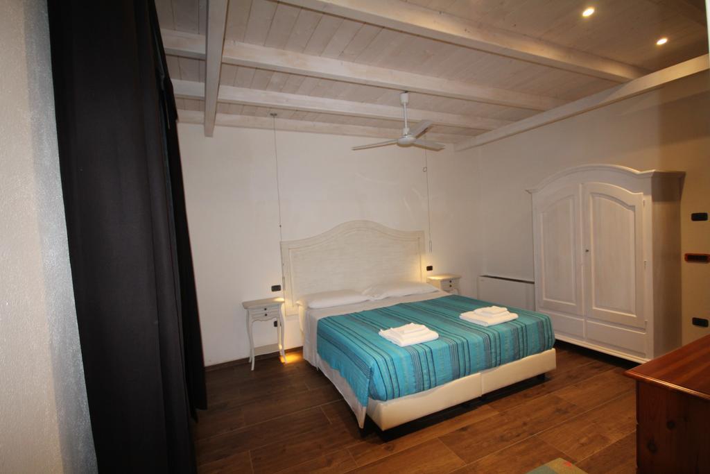 Villa La Conchiglia Rooms 卡拉·利贝罗托 外观 照片