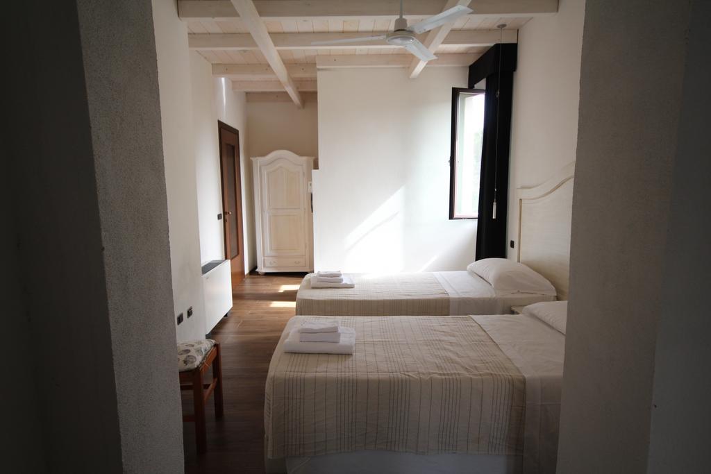 Villa La Conchiglia Rooms 卡拉·利贝罗托 外观 照片