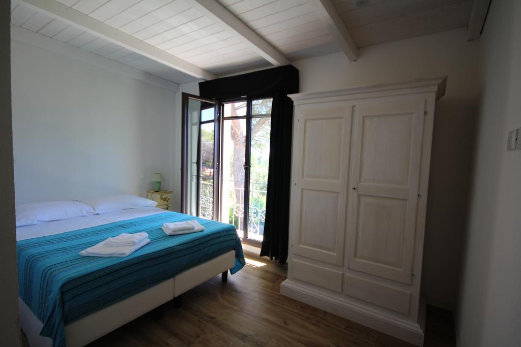 Villa La Conchiglia Rooms 卡拉·利贝罗托 外观 照片